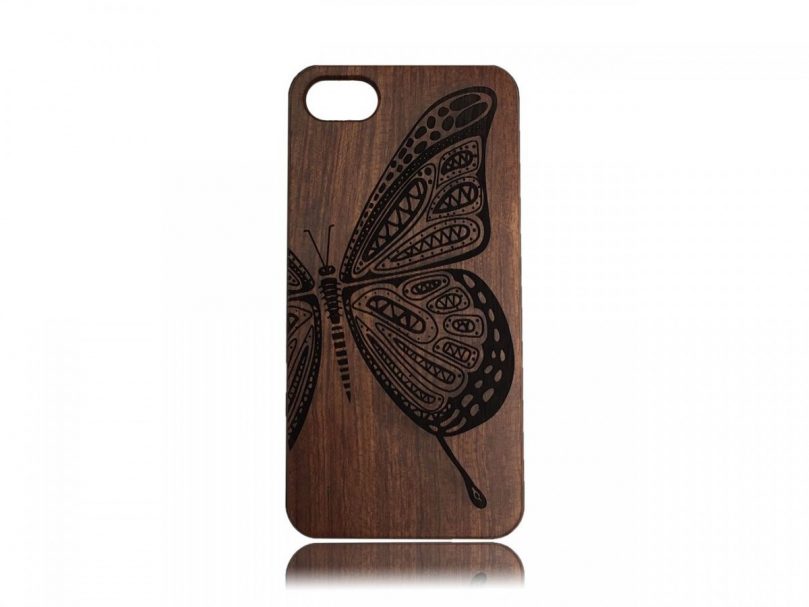Wood Case - Butterfly Design - iPhone 8 / iPhone 7 1