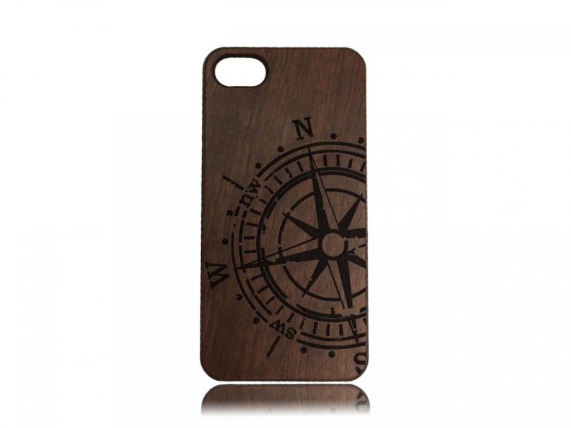 Wood Case - Compass Design - iPhone 8 / iPhone 7 1
